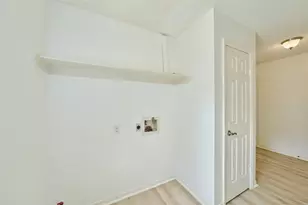 188 N Golden Arrow Circle N, The Woodlands, TX 77381 - Photo 12
