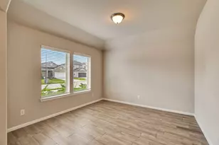 388 Kendall Crest Dr, Alvin, TX 77511 - Photo 8