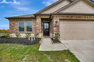 388 Kendall Crest Dr, Alvin, TX 77511 - Photo 4