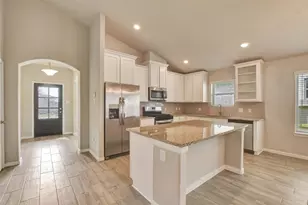 388 Kendall Crest Dr, Alvin, TX 77511 - Photo 12