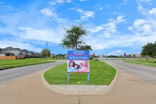 388 Kendall Crest Dr, Alvin, TX 77511 - Photo 46