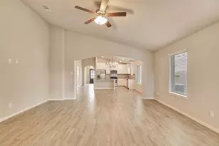 388 Kendall Crest Dr, Alvin, TX 77511 - Photo 26