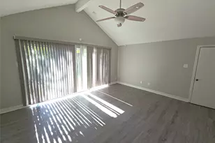 14651 Via Del Norte Dr, Houston, TX 77083 - Photo 10