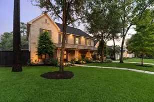 13407 Kimberley Ln, Houston, TX 77079 - Photo 2