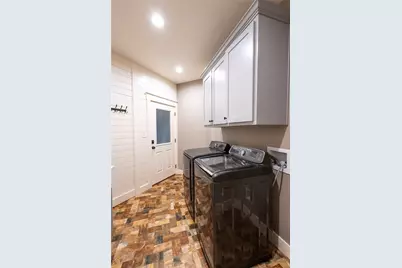 1252 County Road 388, Hallettsville, TX 77964 - Photo 32