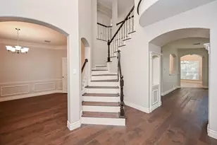 4710 April Meadow Way, Sugar Land, TX 77479 - Photo 4