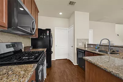 5219 Misty Lane, Bacliff, TX 77518 - Photo 10