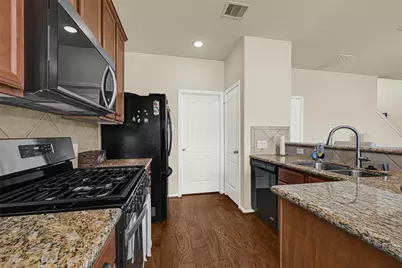 5219 Misty Lane, Bacliff, TX 77518 - Photo 10