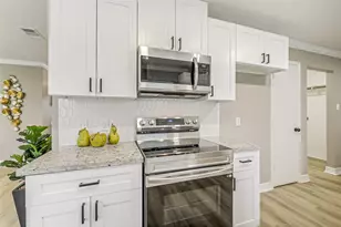 8333 Lanham Ln, Houston, TX 77075 - Photo 10