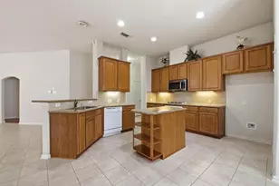1318 Diamante Dr, Pasadena, TX 77504 - Photo 10