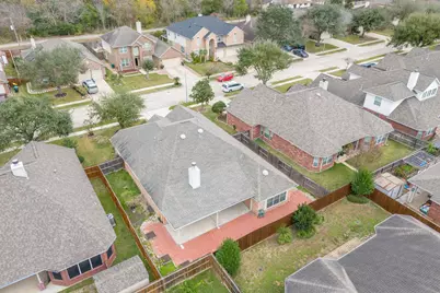 1318 Diamante Drive, Pasadena, TX 77504 - Photo 6