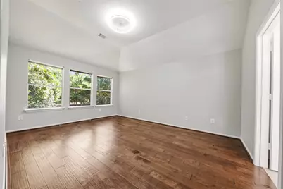 43 N Abram Circle, The Woodlands, TX 77382 - Photo 14