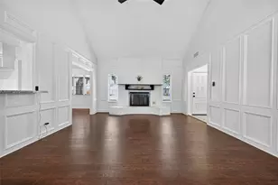 418 Twin Lakes Blvd W, West Columbia, TX 77486 - Photo 8