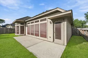 12918 Leafy Shores Dr, Houston, TX 77044 - Photo 24
