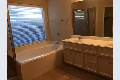 12918 Leafy Shores Drive, Houston, TX 77044 - Photo 8