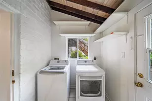 4008 Garrott St, Houston, TX 77006 - Photo 16