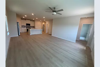 8305 Rose Quartz Drive, Texas City, TX 77591 - Photo 4