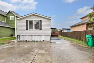 135 Bluebill N, Baytown, TX 77523 - Photo 18