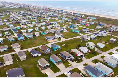 4131 Jackson Drive, Galveston, TX 77554 - Photo 46