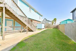 4131 Jackson Dr, Galveston, TX 77554 - Photo 6