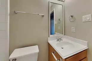911 Lancaster Lake Dr, Houston, TX 77073 - Photo 16