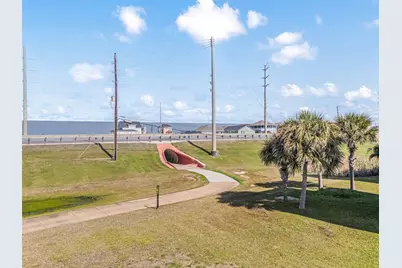25306 Intrepid Lane, Galveston, TX 77554 - Photo 12