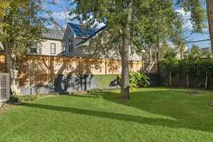 3049 Locke Ln, Houston, TX 77019 - Photo 8