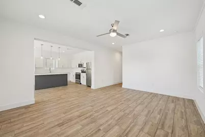 3151 Christie Street, Houston, TX 77026 - Photo 6