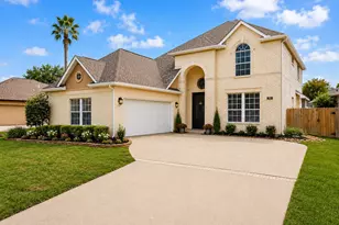 201 Lago Vista St, Kemah, TX 77565 - Photo 6