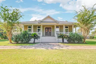 108 Buffalo Trail, Lake Jackson, TX 77566 - Photo 1