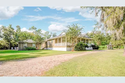 108 Buffalo Trail, Lake Jackson, TX 77566 - Photo 14