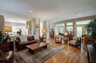 108 Buffalo Trail, Lake Jackson, TX 77566 - Photo 4