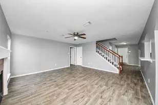 4805 E Columbary Dr, Rosenberg, TX 77471 - Photo 4