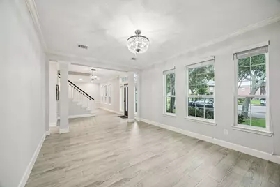 16802 Willow Bend Court, Sugar Land, TX 77479 - Photo 8