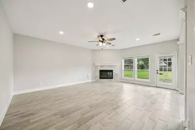 16802 Willow Bend Court, Sugar Land, TX 77479 - Photo 10