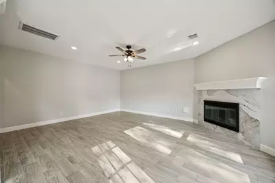 16802 Willow Bend Court, Sugar Land, TX 77479 - Photo 12
