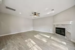 16802 Willow Bend Ct, Sugar Land, TX 77479 - Photo 12