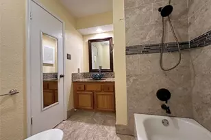 3230 Meadway Dr, Houston, TX 77082 - Photo 14