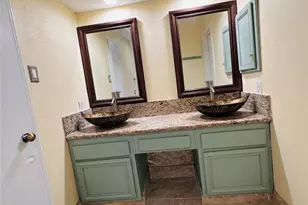 3230 Meadway Dr, Houston, TX 77082 - Photo 6