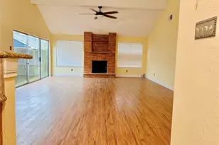 3230 Meadway Dr, Houston, TX 77082 - Photo 2