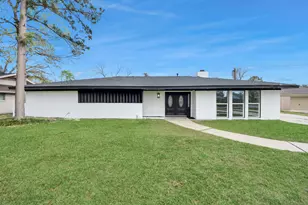 1418 San Sebastian Ln, Nassau Bay, TX 77058 - Photo 46