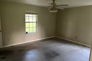 412 Durazno Rd, Jones Creek, TX 77541 - Photo 8