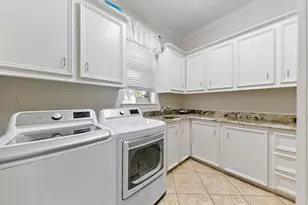 13915 Springmint Dr, Cypress, TX 77429 - Photo 16