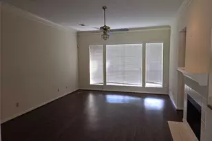 15114 Farndale Dr, Houston, TX 77062 - Photo 2