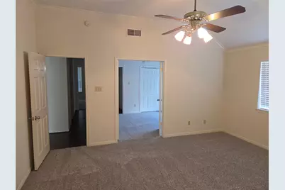 15114 Farndale Drive, Houston, TX 77062 - Photo 10
