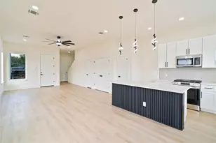 3210 Retta St, Houston, TX 77026 - Photo 6