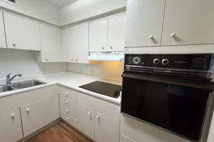 2600 Bellefontaine St, Houston, TX 77025 - Photo 4