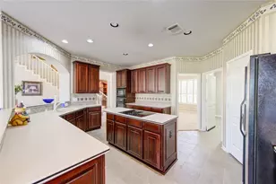 19230 Canyon Bay Dr, Tomball, TX 77377 - Photo 18