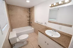 1611 Campbell Ln, Galveston, TX 77551 - Photo 8