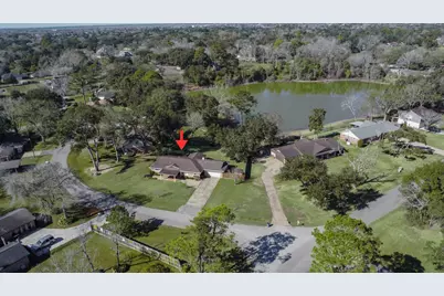 1108 County Road 136A, Alvin, TX 77511 - Photo 2